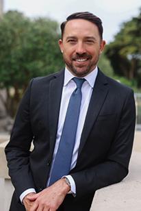Dr. Tyler Graff